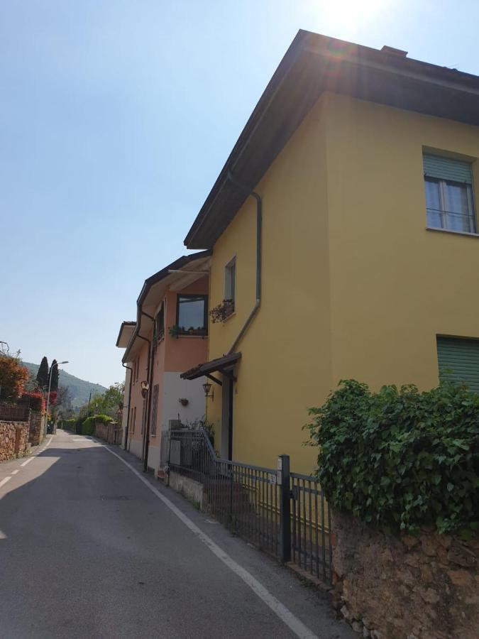 Casa Lavanda Torri Del Benaco Buitenkant foto